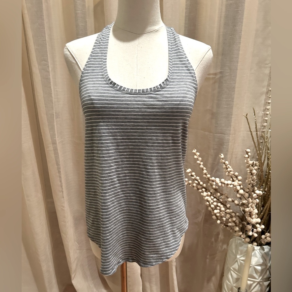 Lululemon grey white striped love tank sz 4
